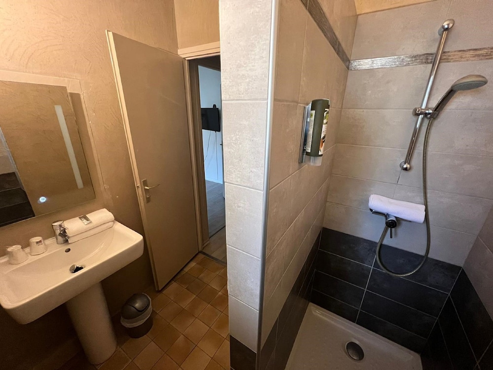 HOTEL SAINT-ROMAIN 14/58