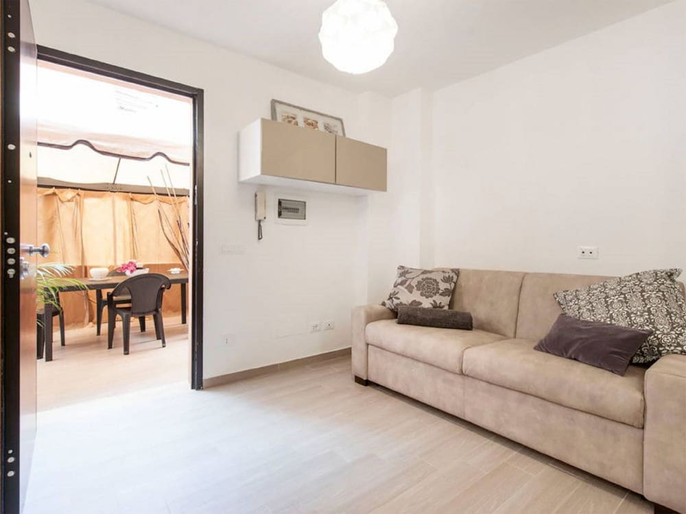 Private Luxury Suite 37/69