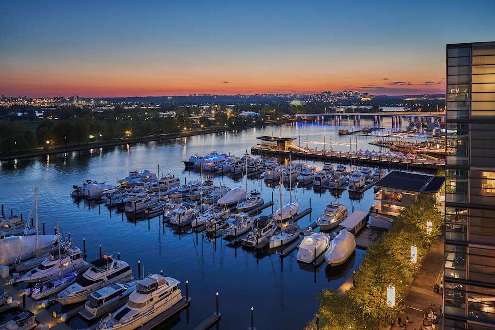 Pendry Washington DC - The Wharf 44/50