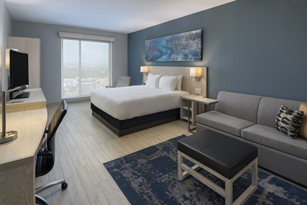 Hyatt Place San Pedro Sula 10/50
