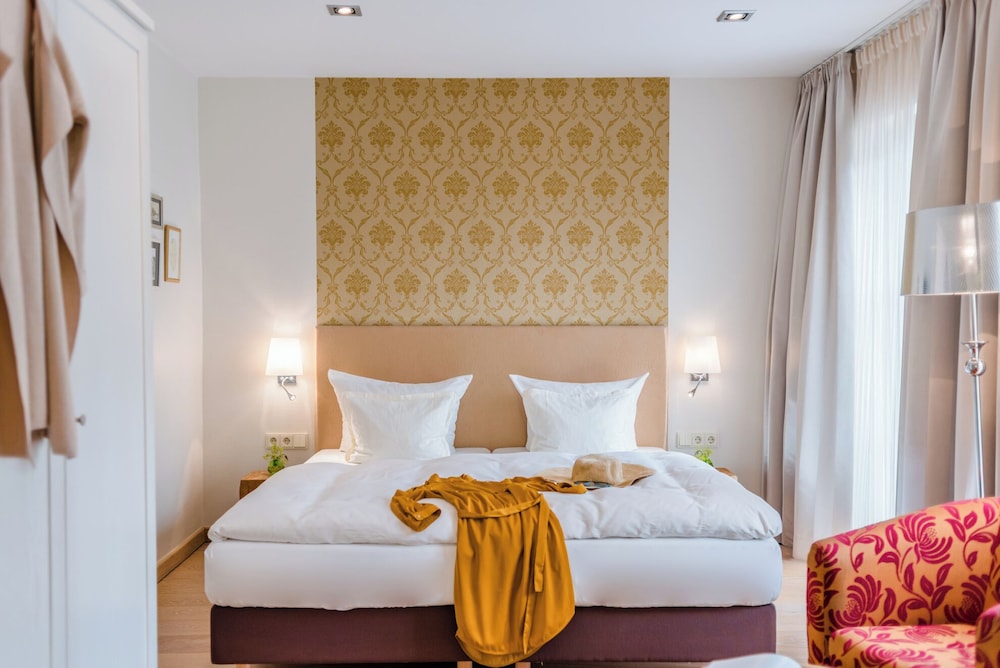 Romantik Hotel Reichshof 11/50