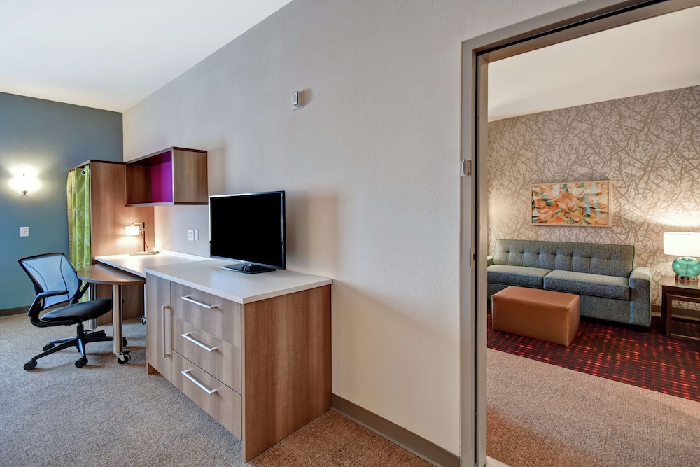 Home2 Suites by Hilton Springfield North 35/57
