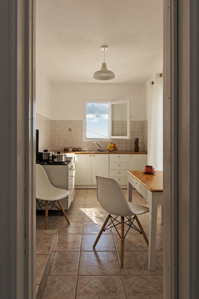 Perigiali Rooms 34/58