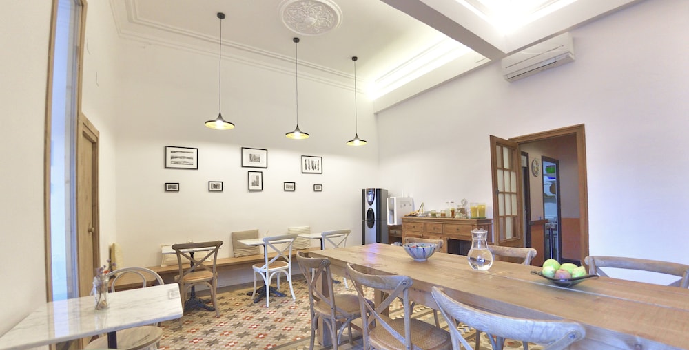 Hostal Girona 45/50