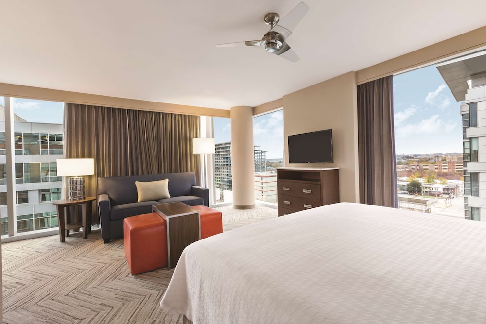 HOMEWOOD SUITES BY HILTON WASHINGTON DC CAPITOL-NAVY YARD 11/76
