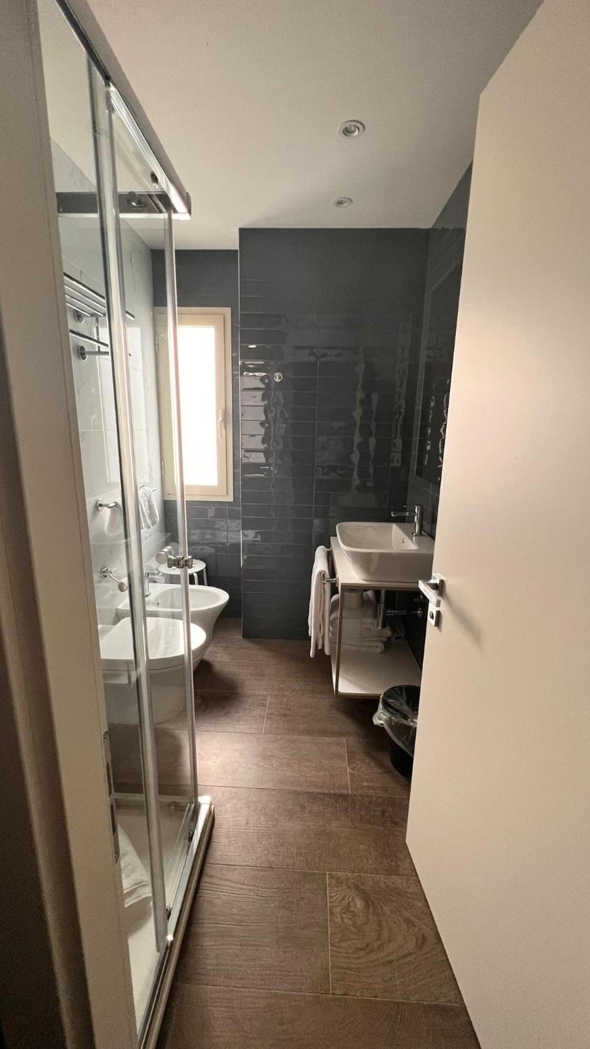 Hotel Joseph 26/50