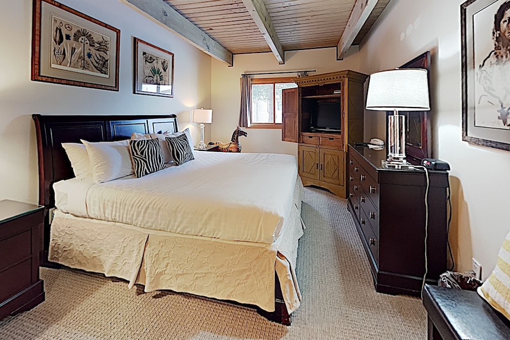 Timberline Condominiums 38/81