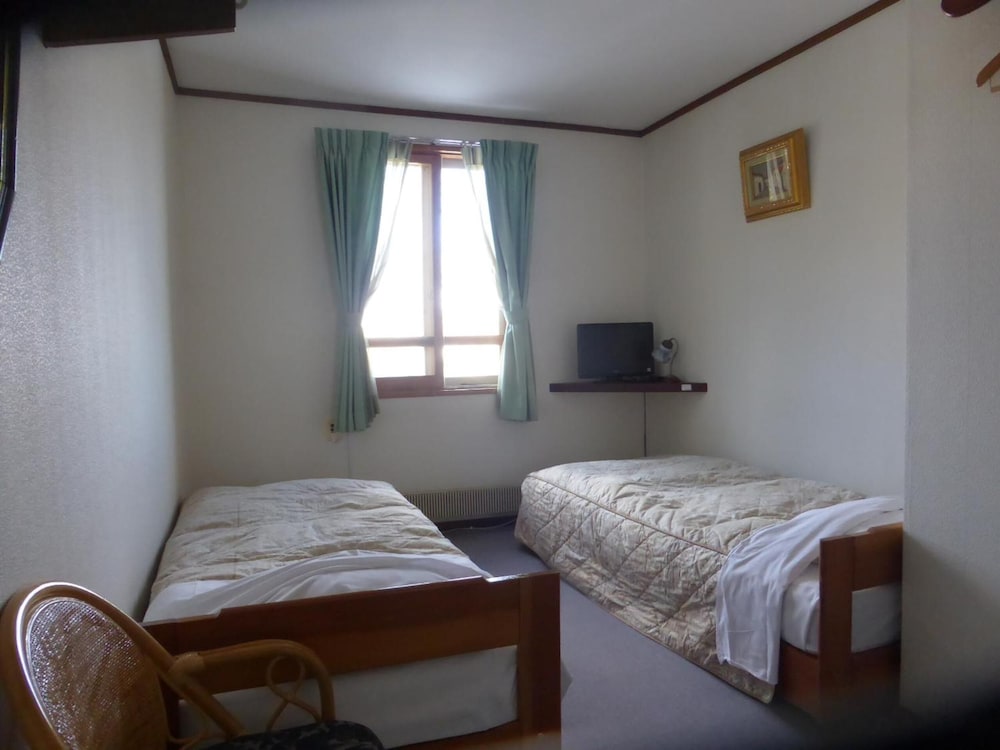 Kurumayama Kogen Guesthouse Urara 8/33