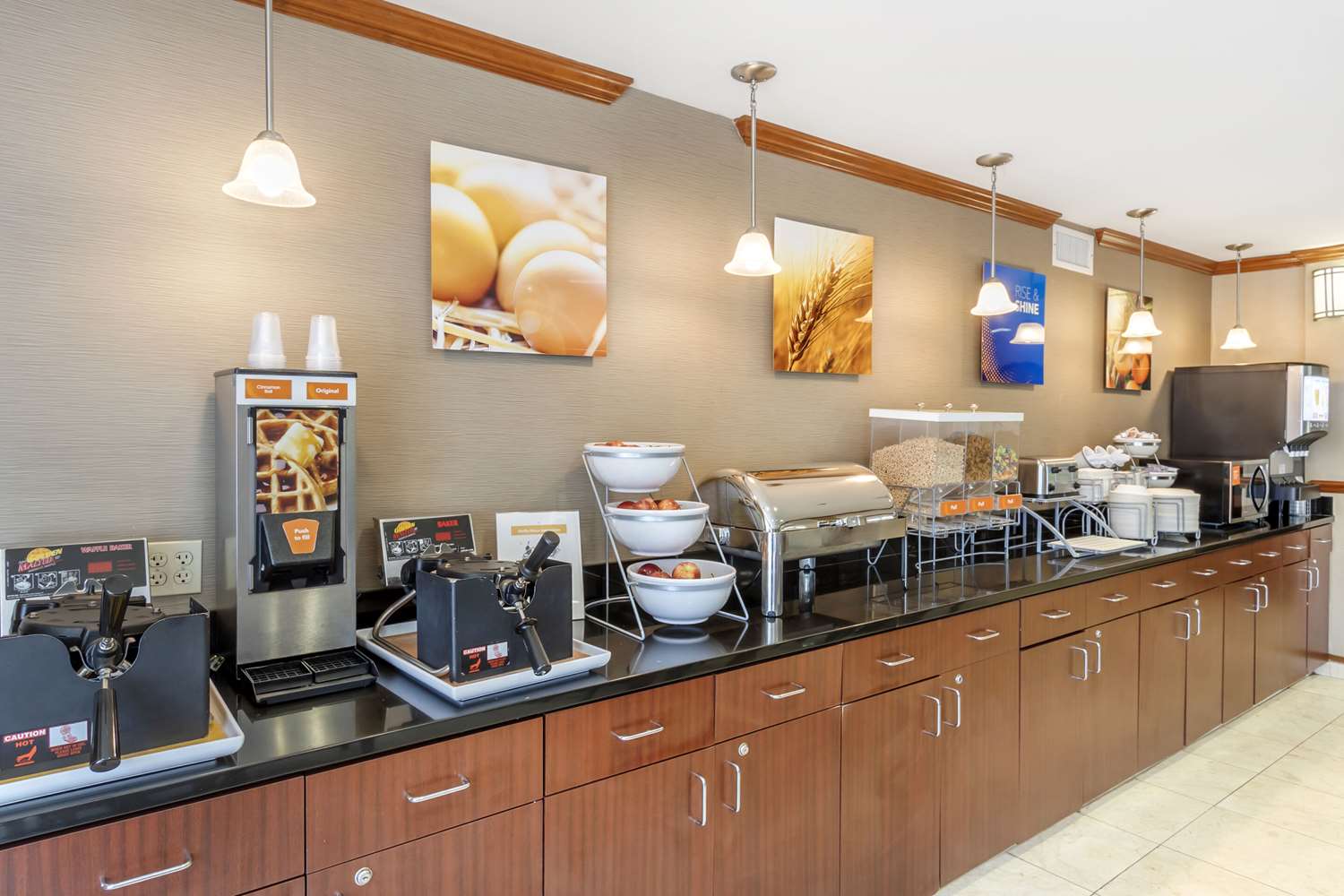 Comfort Inn & Suites Charleston Airport Convention Center 15/41