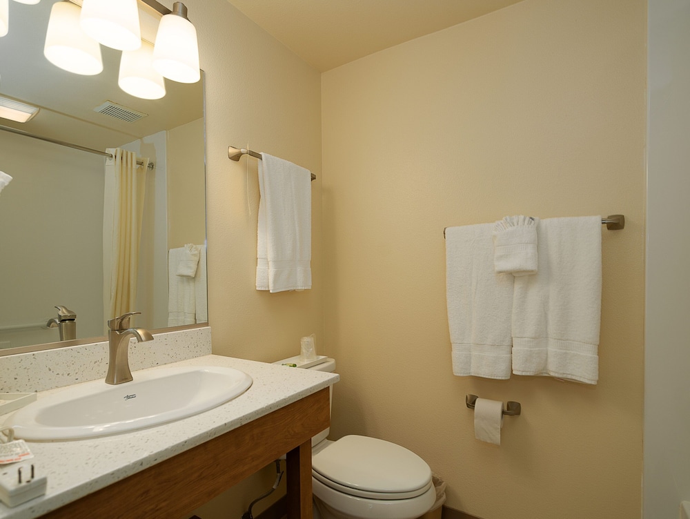 Kellogg West Conference Center &amp; Hotel 29/32