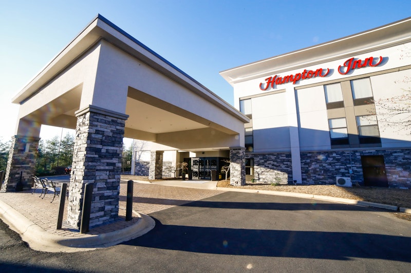 Hampton Inn Franklin Nc 28/30