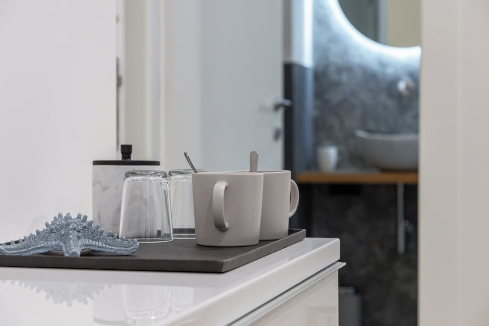 6thLand Rent Rooms La Spezia 50/50