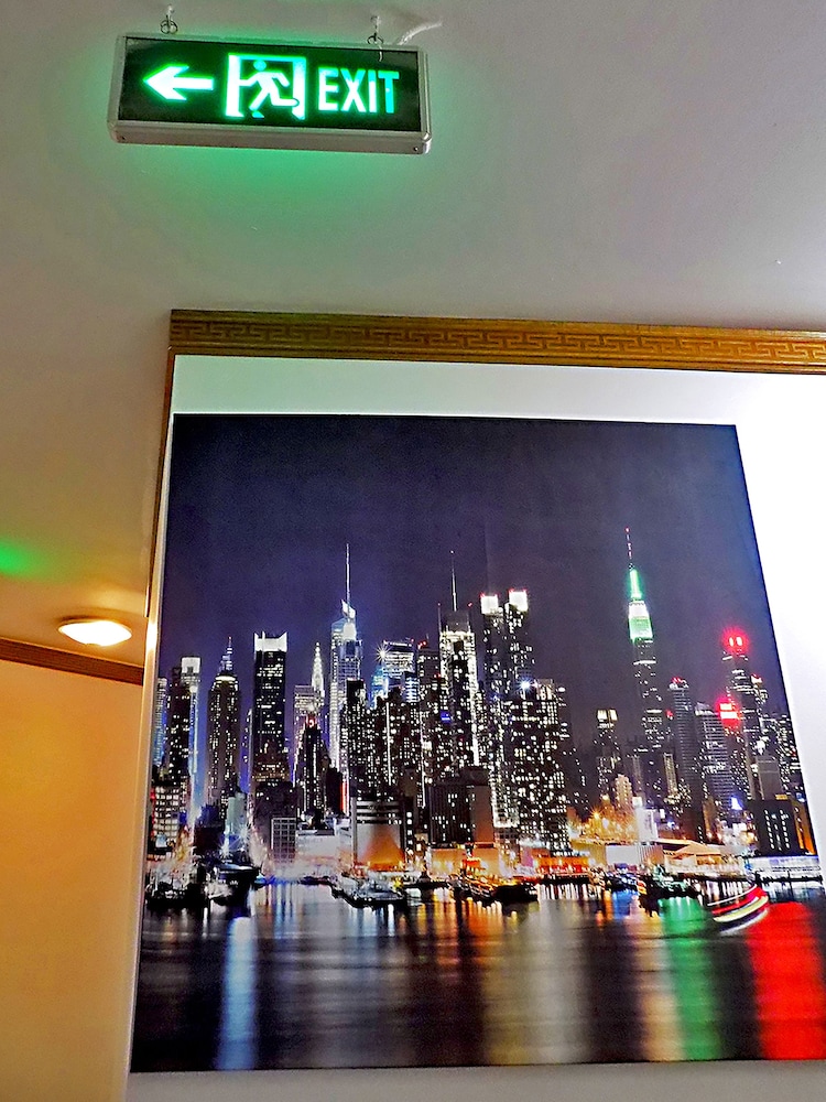 Fly Inn Hotel Brussels Airport 4/45