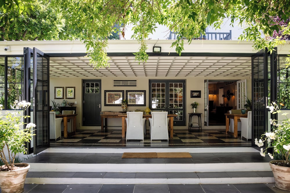 The Owners Cottage / La Provencale 1/50