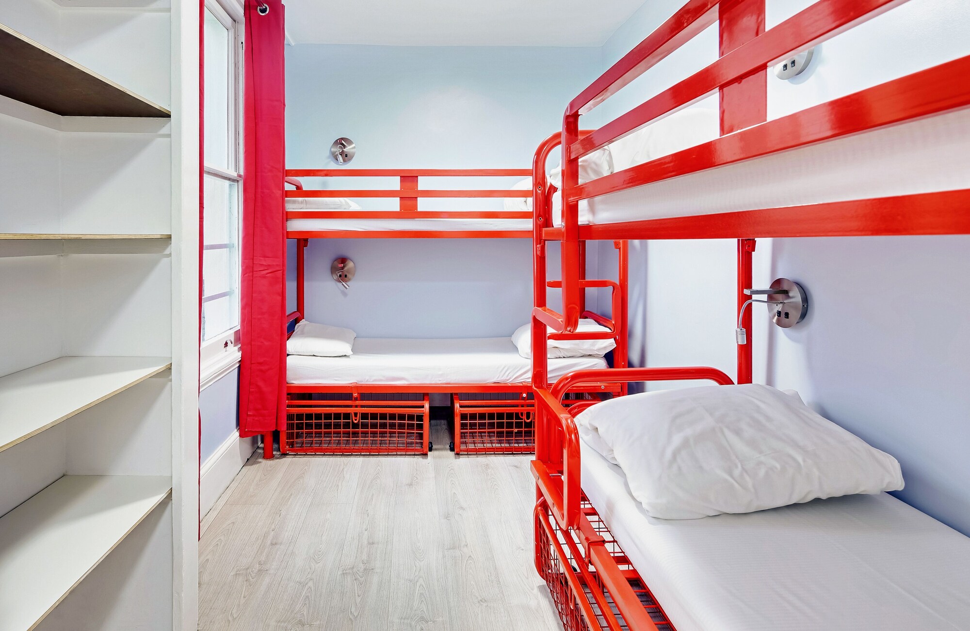MIXED DORM, 4 BEDS