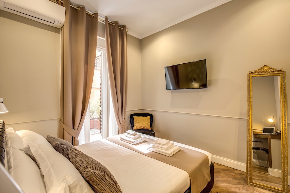Charme Spagna Boutique Hotel 11/77