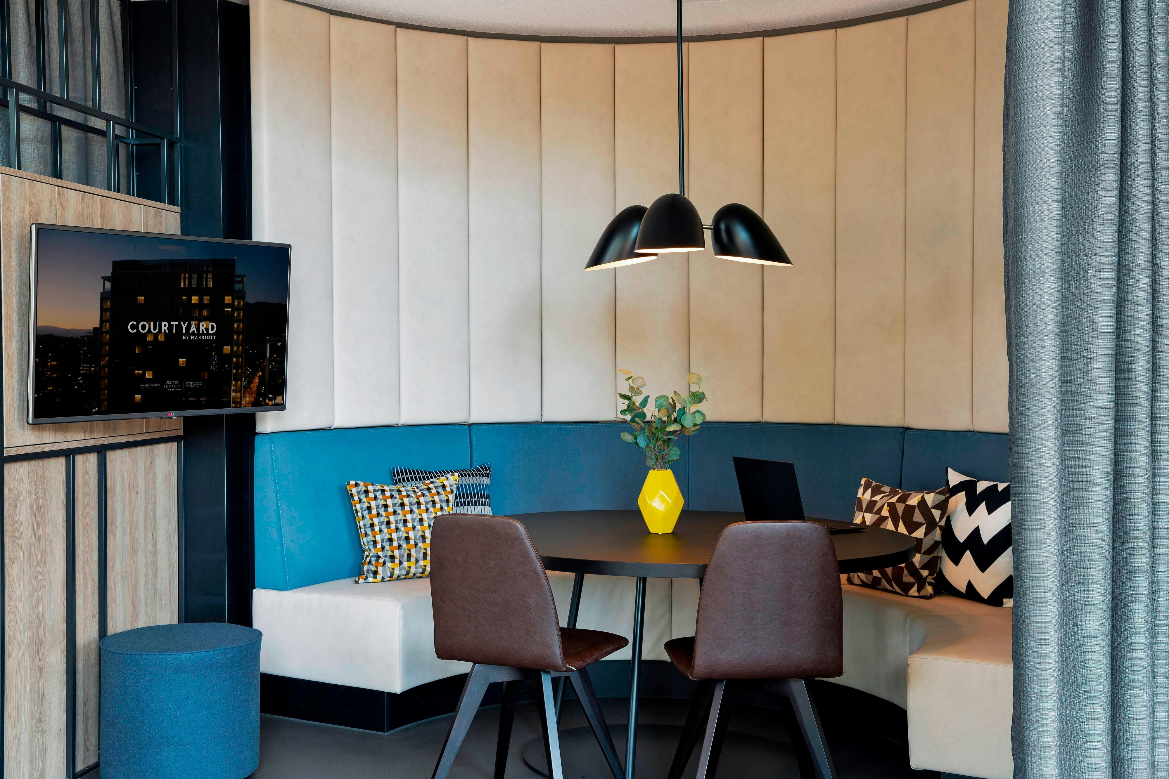 Courtyard by Marriott Zurich North 20/59