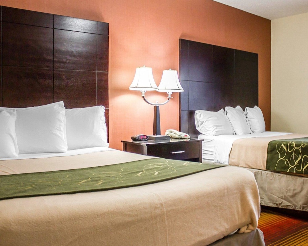 Rodeway Inn MacArthur Airport 7/36