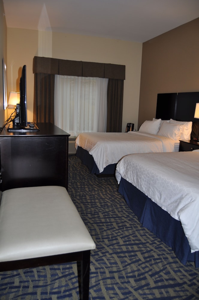 Holiday Inn Express And Suites Lebanon 17/40