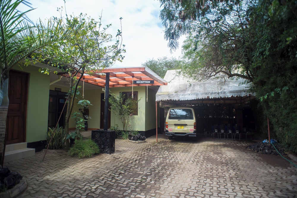 Arusha Giraffe Lodge 41/50