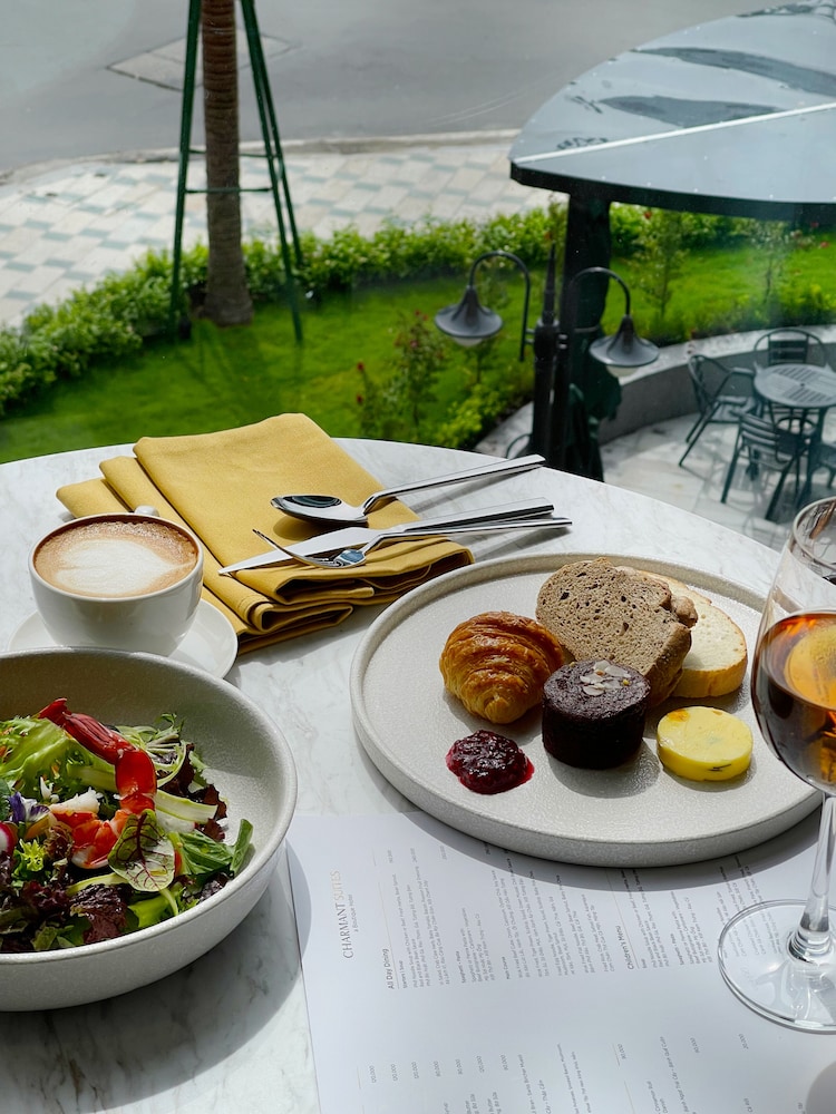 Charmant Suites a Boutique Hotel Can Tho 32/50