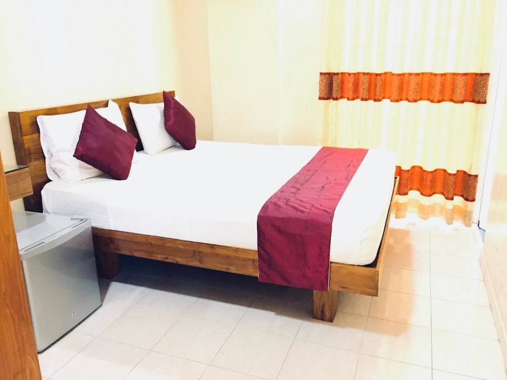 Euro Lanka Hotel 21/51