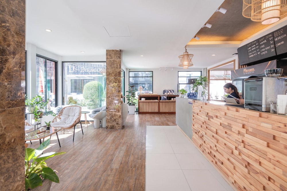 Kokotel Pattaya North Beach 11/50
