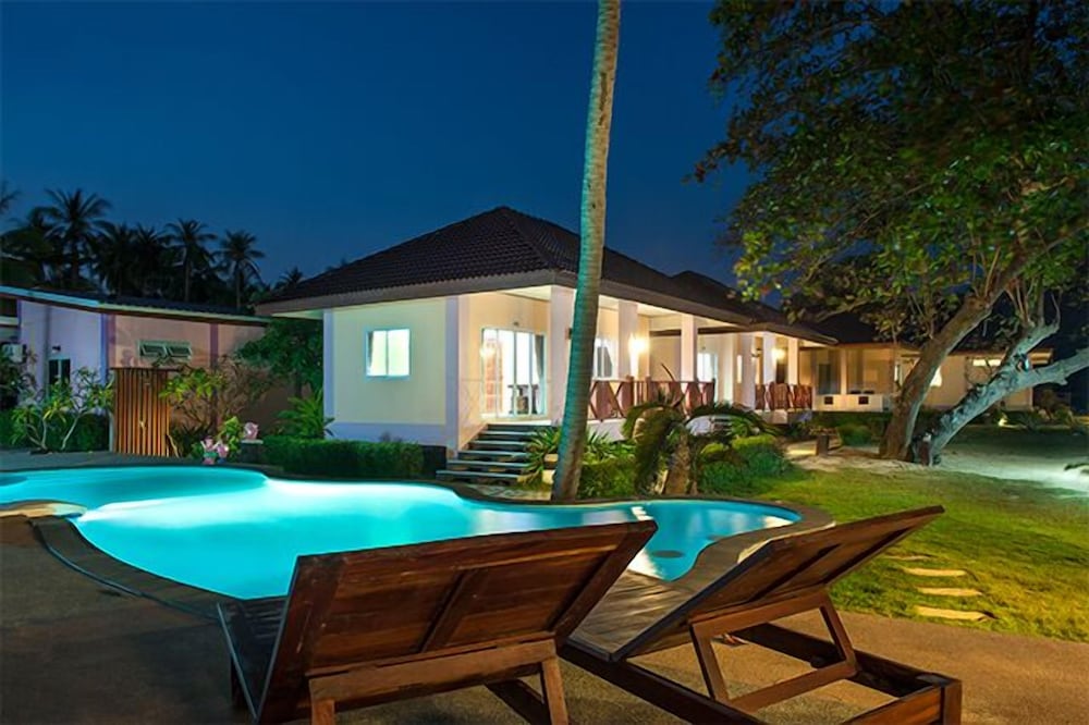 Chonnapha Resort 60/66