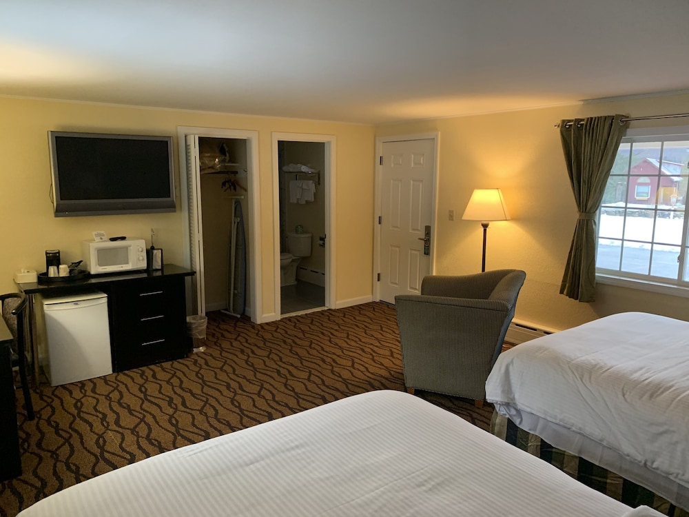 Classic, 2 Queen Beds
