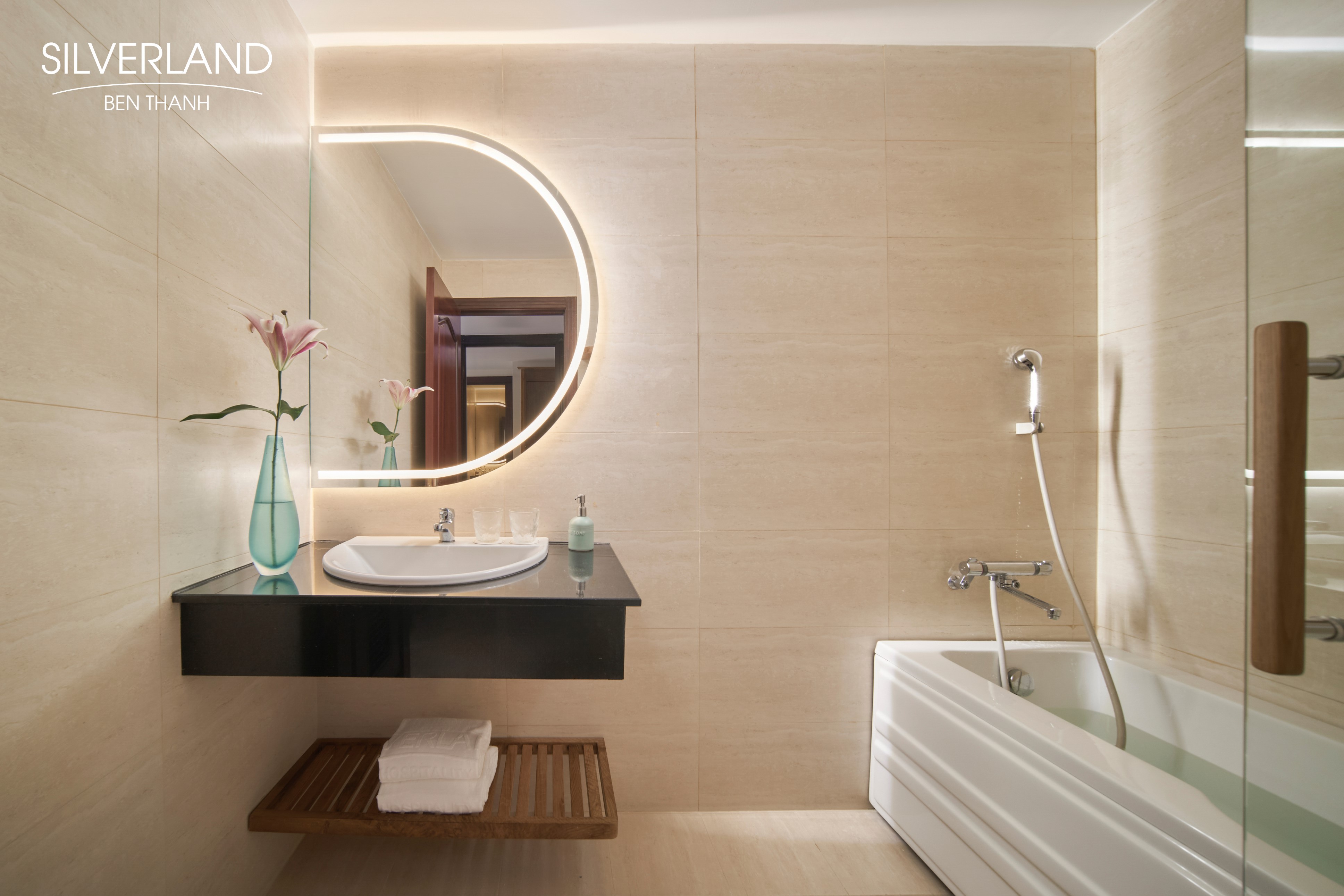 غرفة ديلوكس بسرير مزدوج أو سريرين منفصلين، Silverland Ben Thanh Hotel 9/9