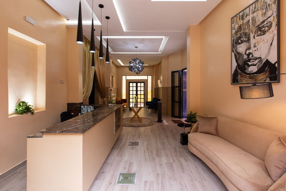 HOTEL TOULOUSAIN 44/57