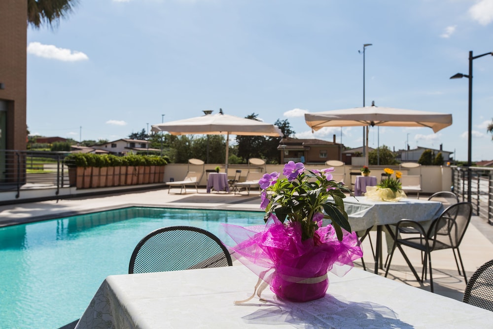 Ardeatina Park Hotel 24/24
