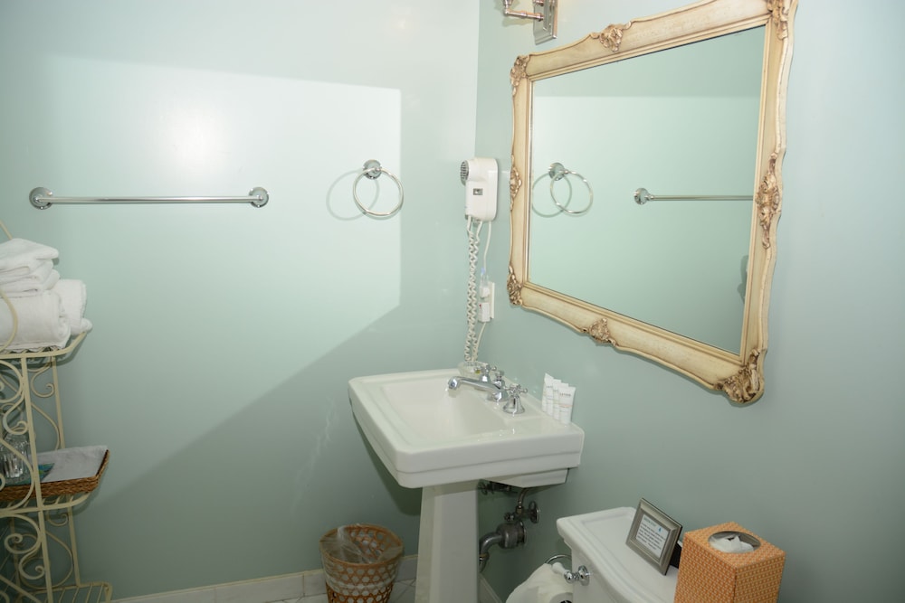 غرفة بسرير كوين بشرفة، Arroyo Vista Inn 4/4