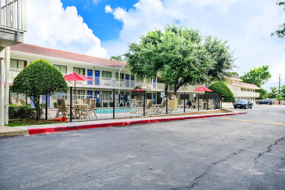 Motel6 Huntsville TX in HUNTSVILLE - TX