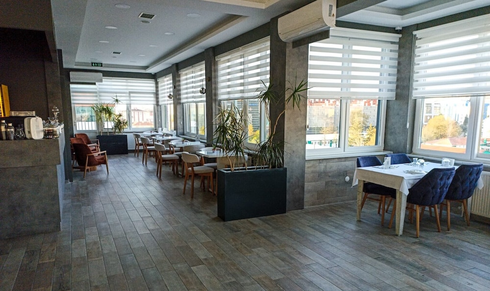 Cavit Duvan Prestige Hotel 33/52