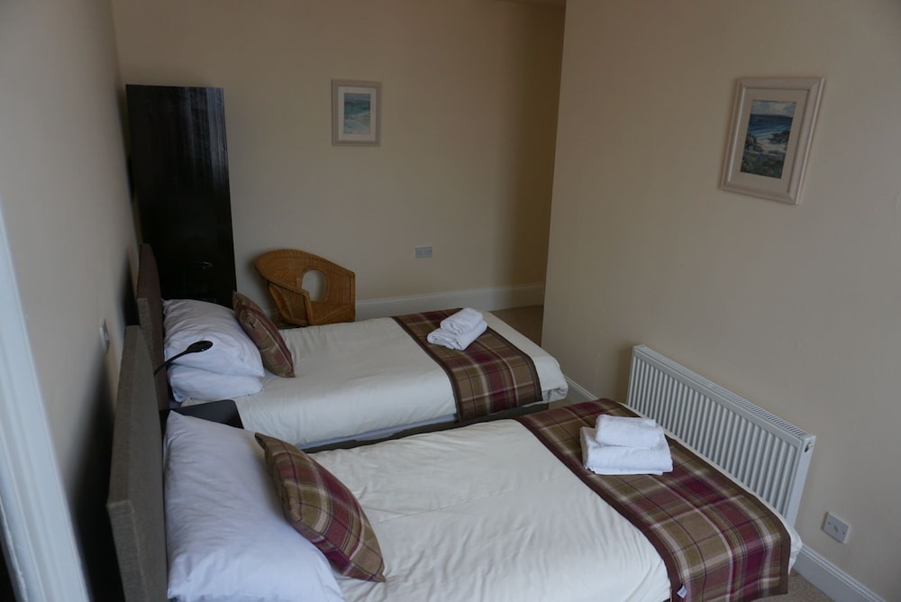 The Kelvin Hotel 20/62