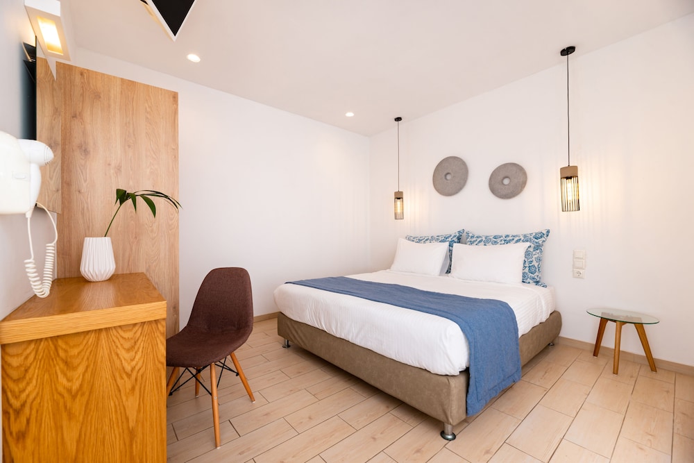Hotel Kalisperis 13/50