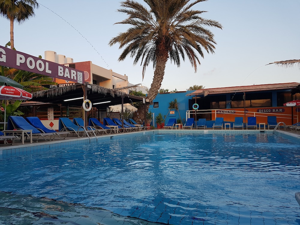 Kkaras Hotel 68/68