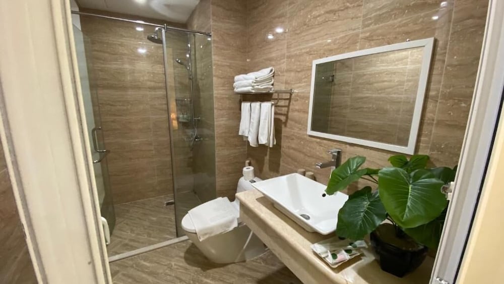Milton Boutique Hotel 50/53
