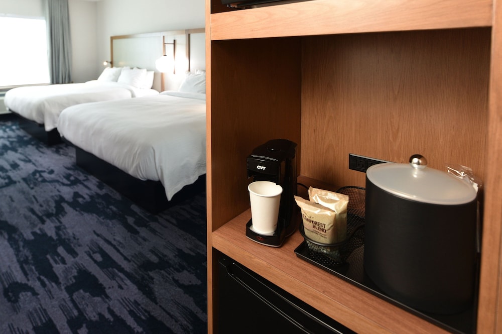 Fairfield Inn & Suites by Marriott Anaheim Los Alamitos 20/46