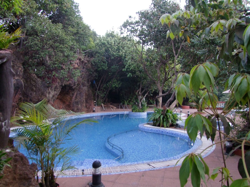 Bella Vista Resort 8/68