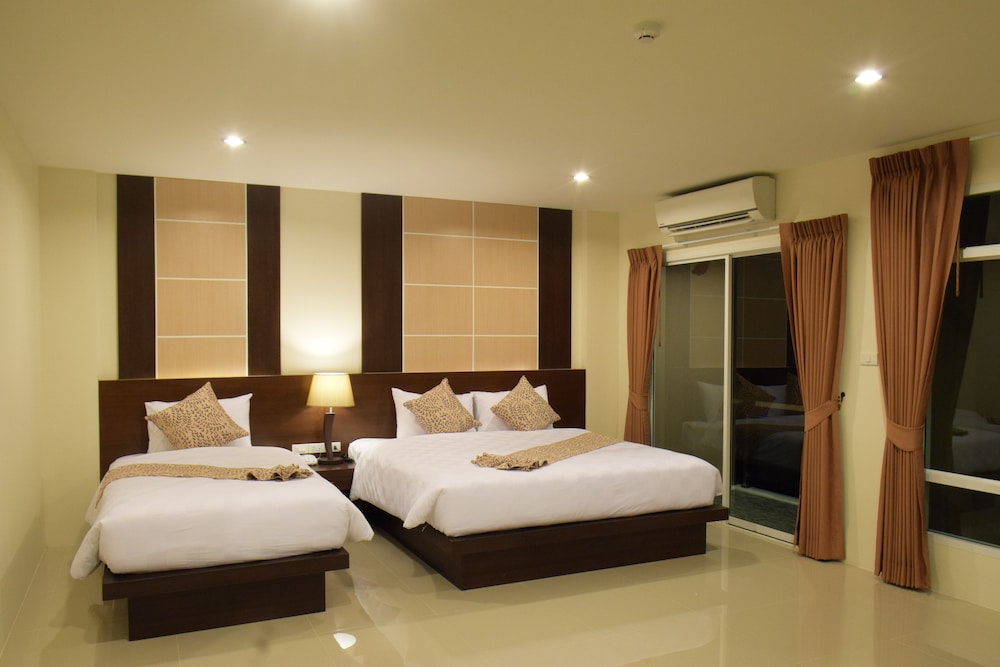 Peak Boutique City Hotel 12/62