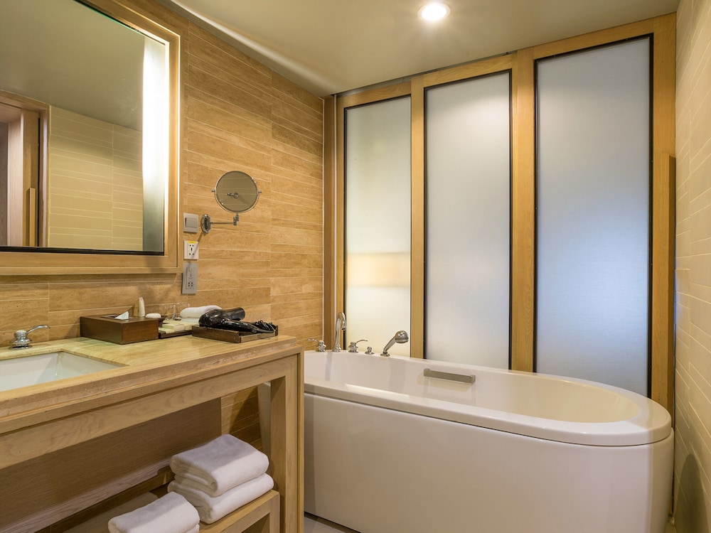 Dusit Thani Krabi Beach Resort 34/74