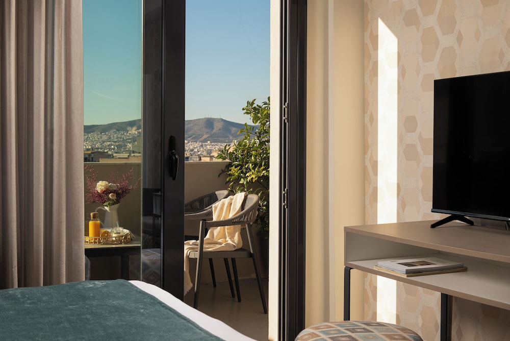 Urban Nest Suites and Apartments 38/75