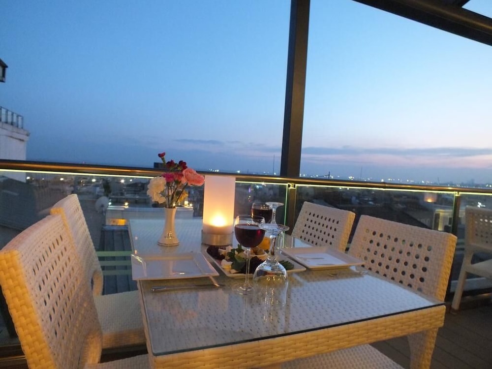 Grand Asiyan Hotel 38/46