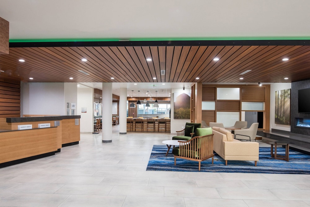 Fairfield Inn & Suites by Marriott Anaheim Los Alamitos 10/46