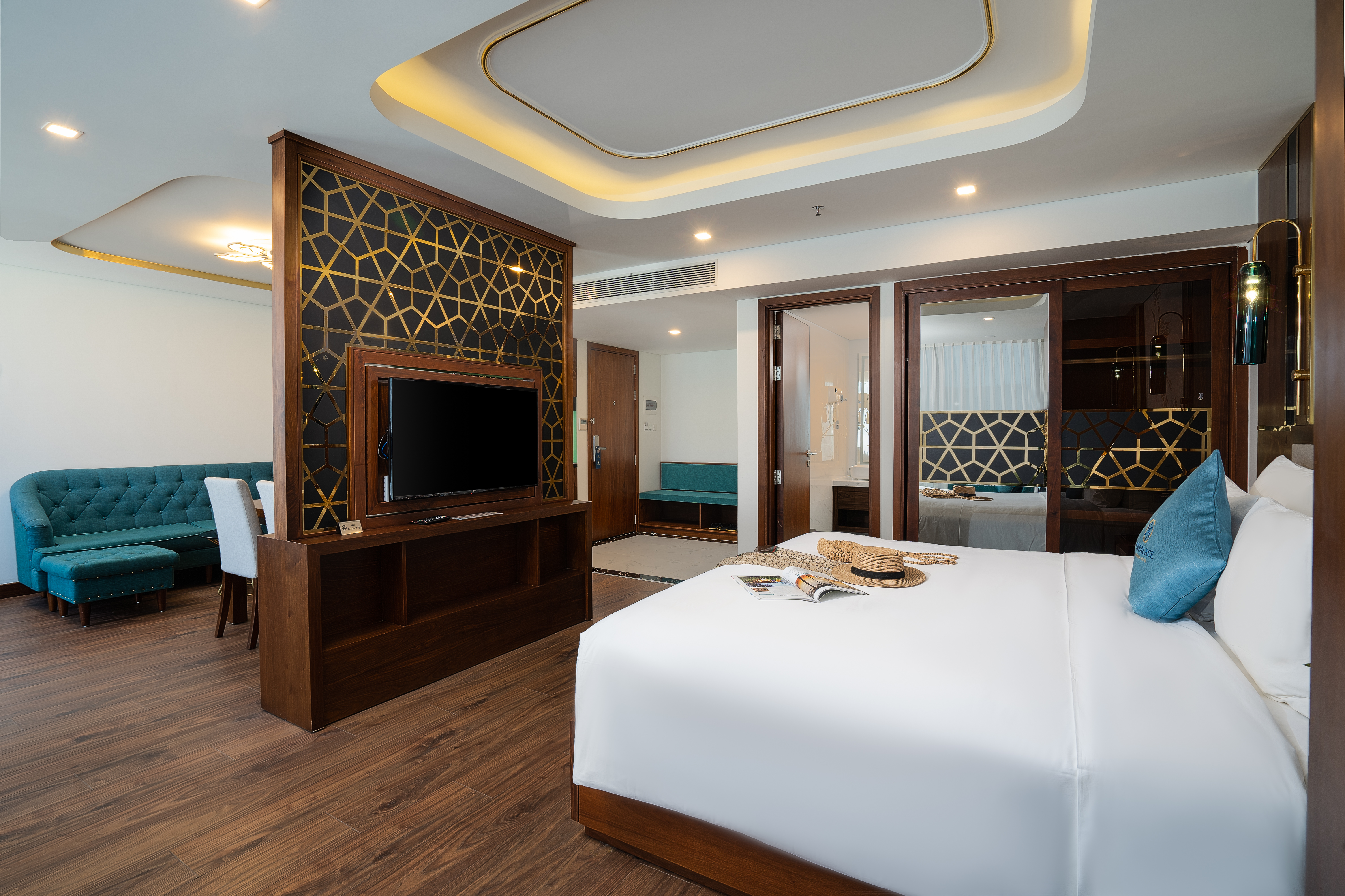 Ocean, Suite, King Bed
