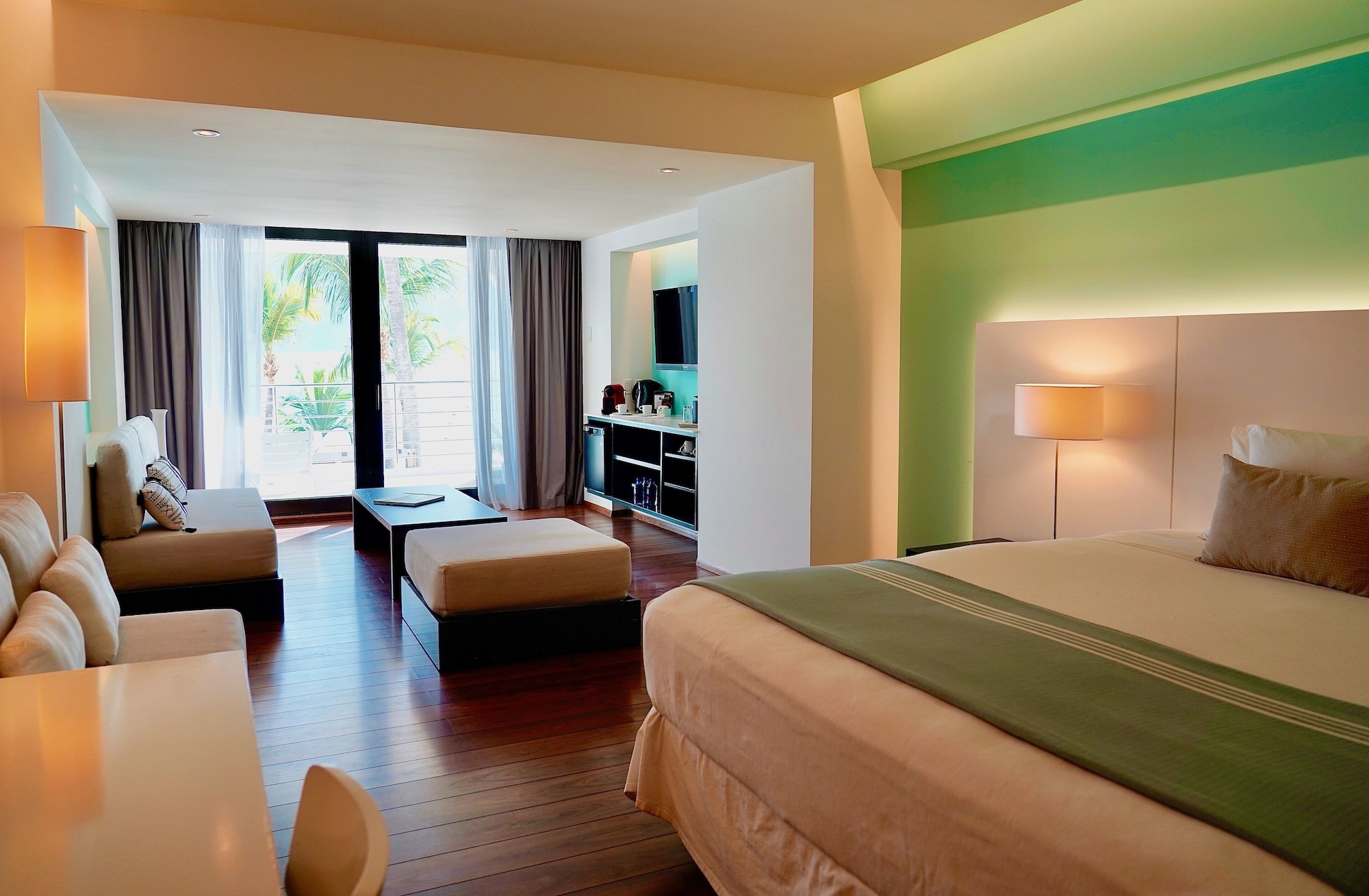 Junior Suite, Studio, 2 Double Beds, Ocean View