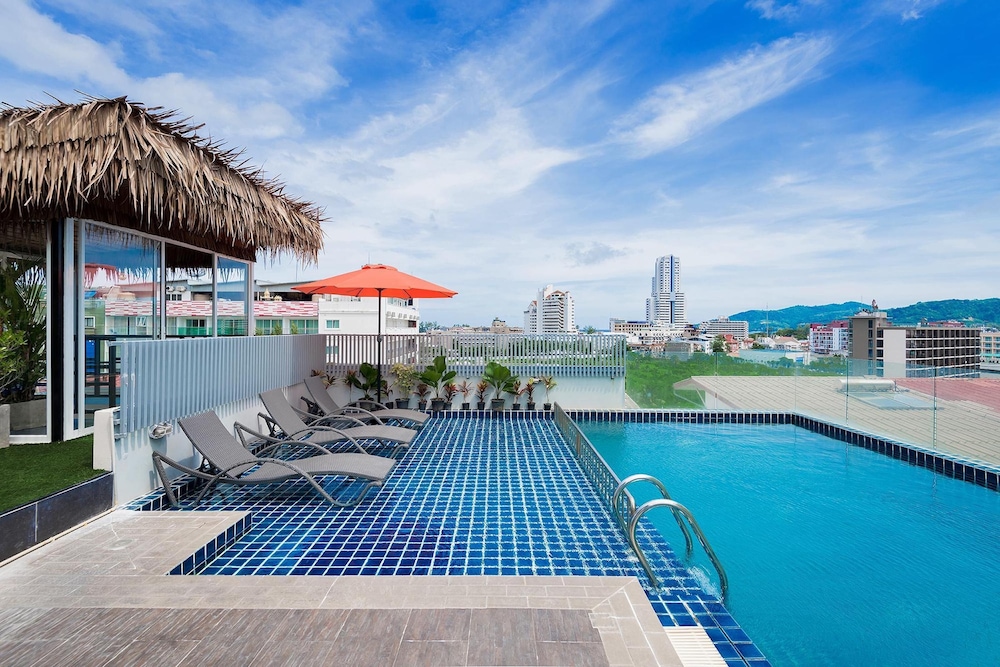 Hallo Patong Hotel 2/66