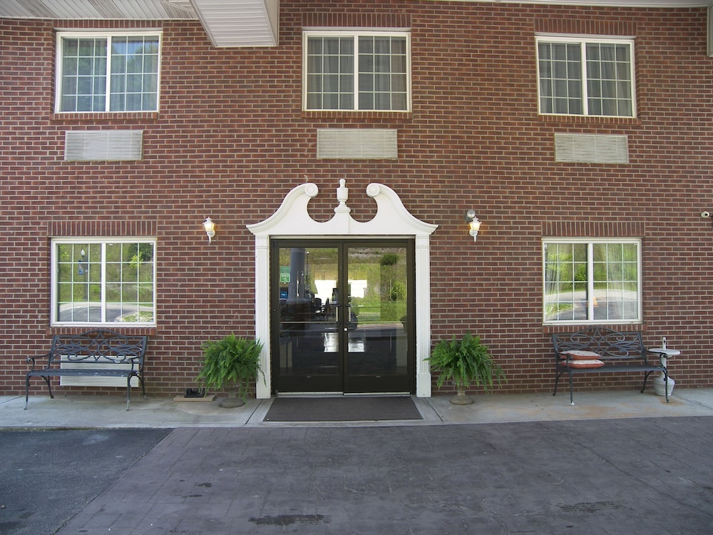 Baymont by Wyndham Mount Vernon Renfro Valley 2/40